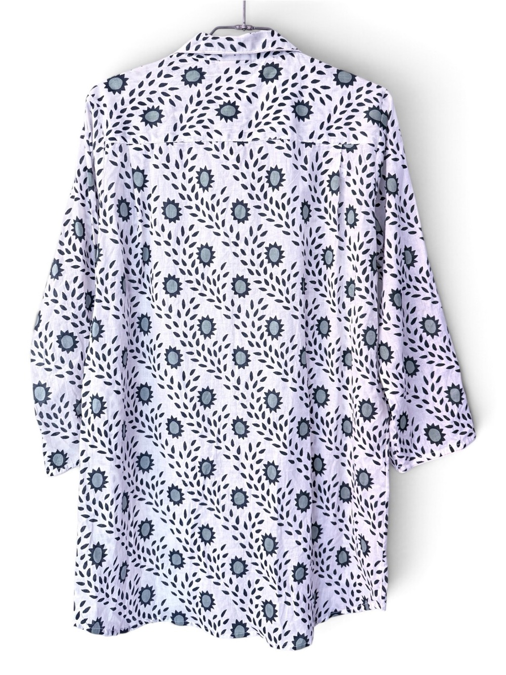 Julia Amory Husband Shirt 100% Cotton Sage White Block Print Coastal Chic NWT M - Picture 7 of 12